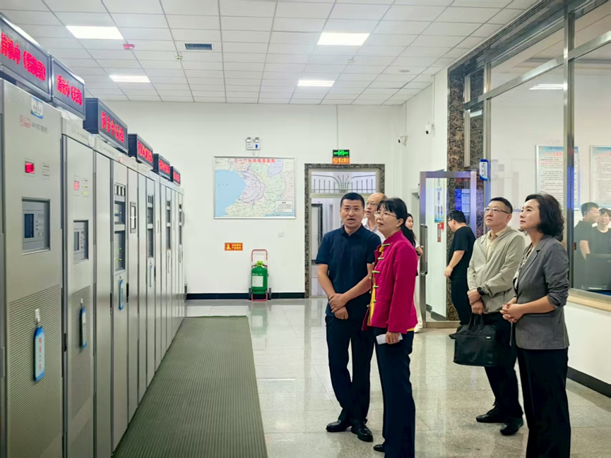 黄芳赴营口地区省直属发射转播台站检查安全保障工作